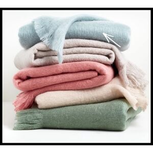 Crate & Barrel Loren Cozy Downy Brushed Fringe Throw Blanket Aqua